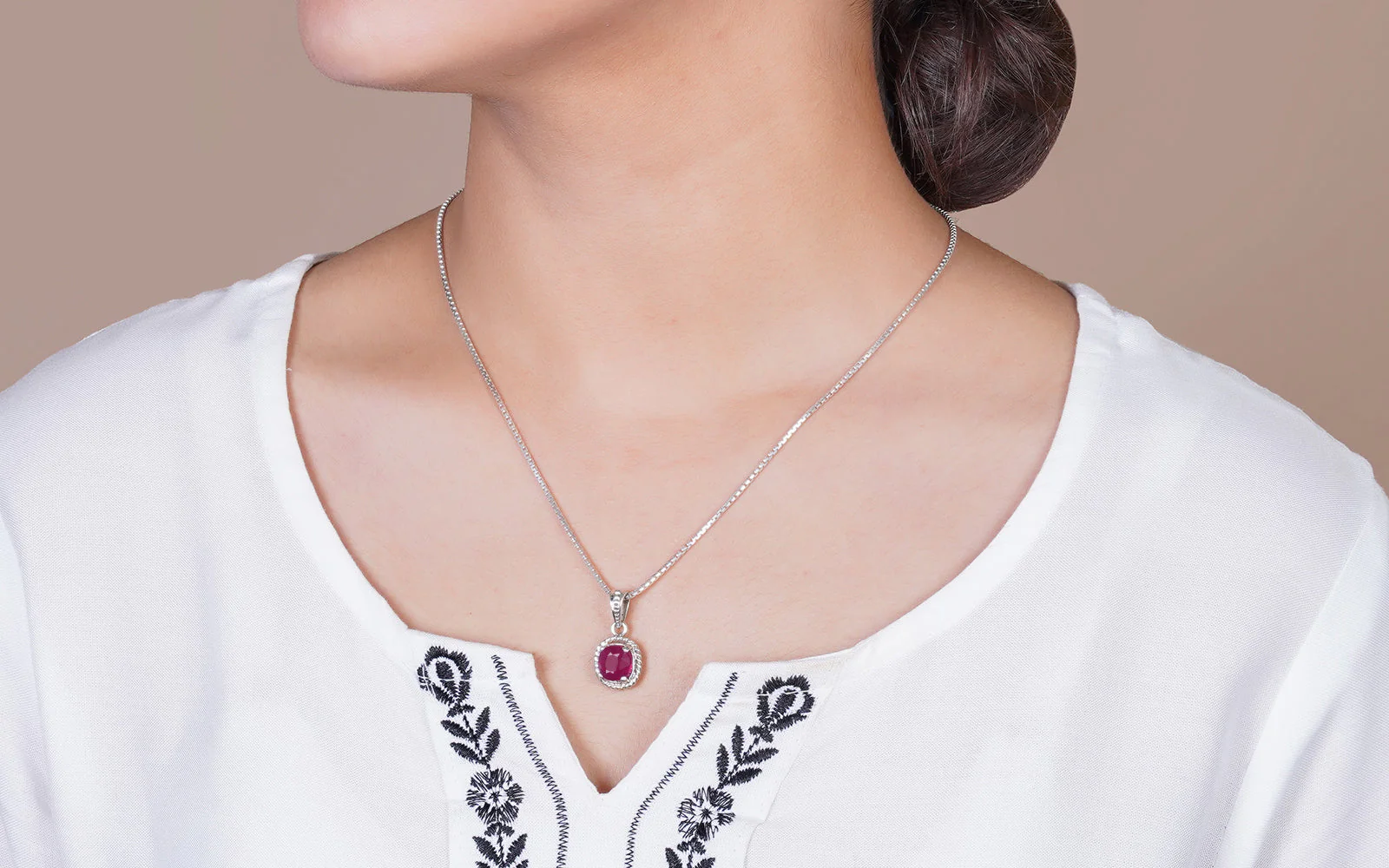 Glass Filled Ruby Pendant - 5.21 Carats - Image 3
