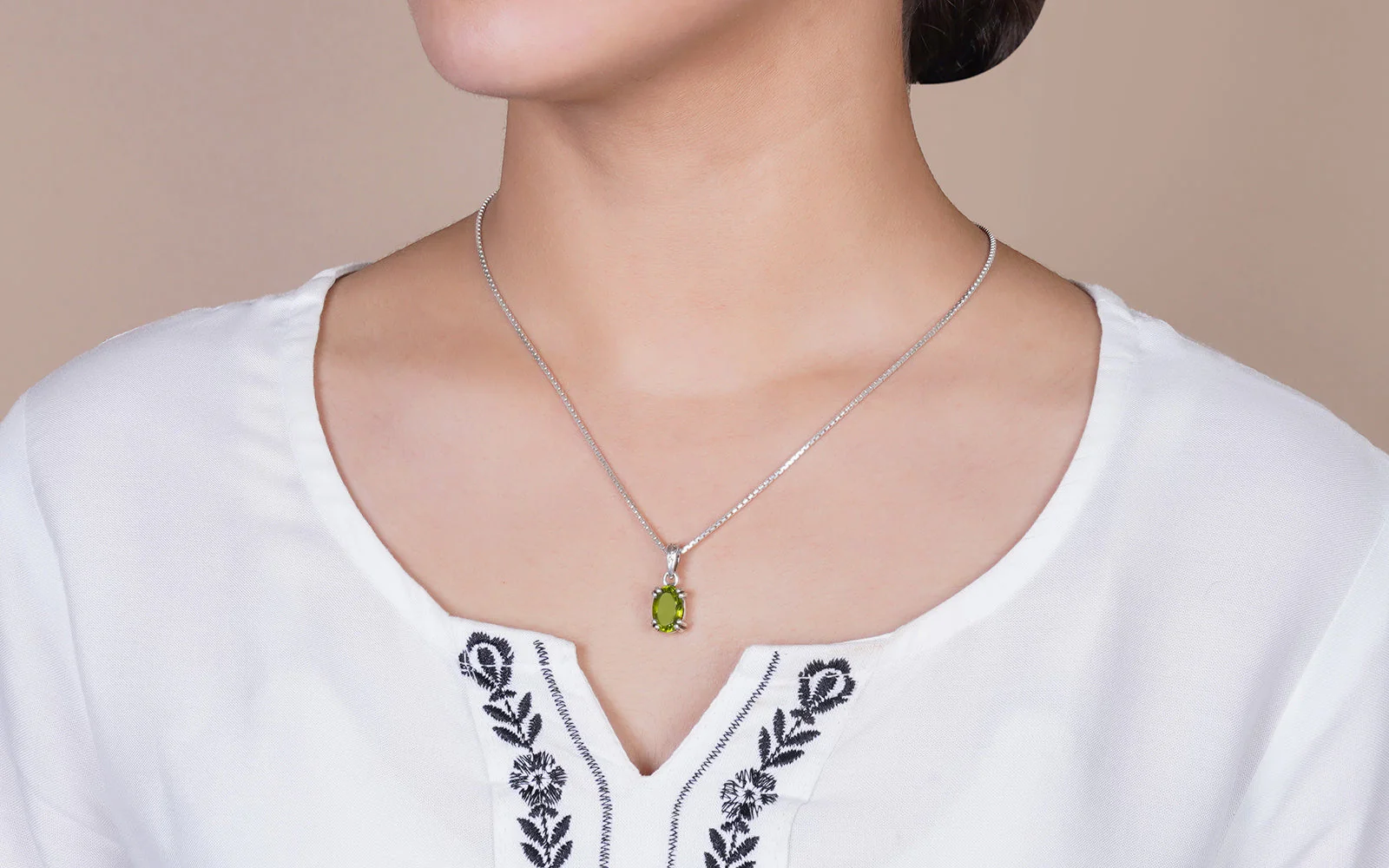 Peridot Pendant - 4.72 Carats - Image 3